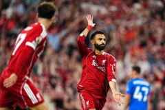 利物浦2-1埃弗顿，赫拉芬贝赫、埃基蒂克进球领跑英超